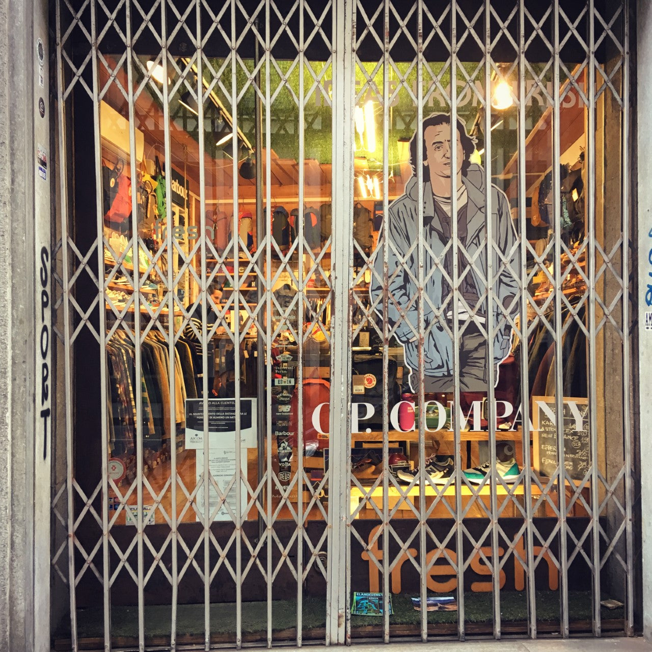 Fresh is now closed to prevent Coronavirus but sales continue on our webshop!