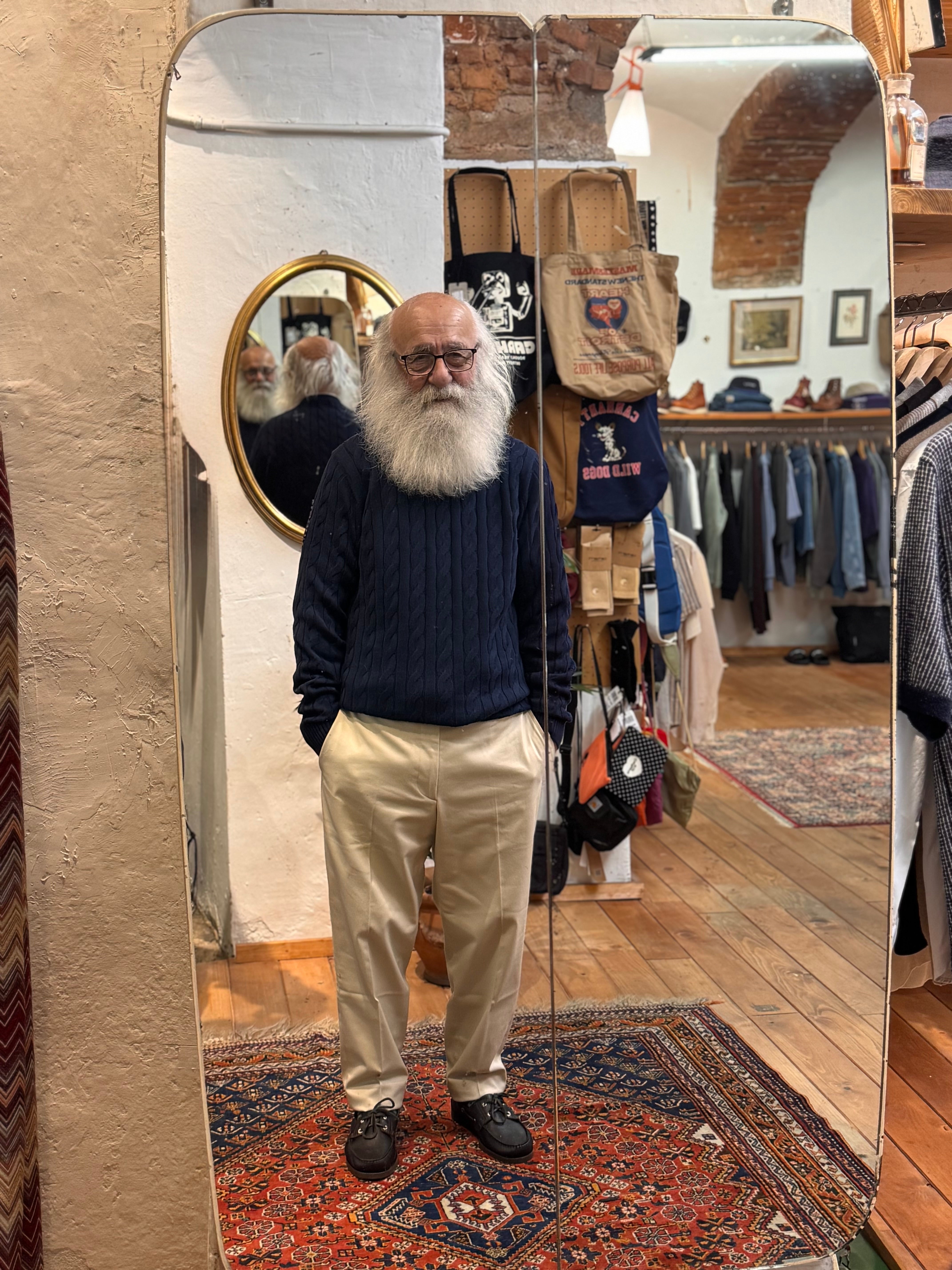 Pull en maille torsadée en coton marine NEUF