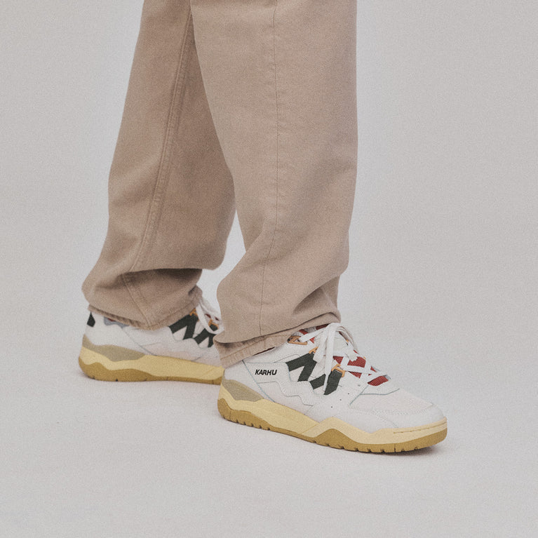 KARHU Fusion XT Blanc De Blanc Pineneedle