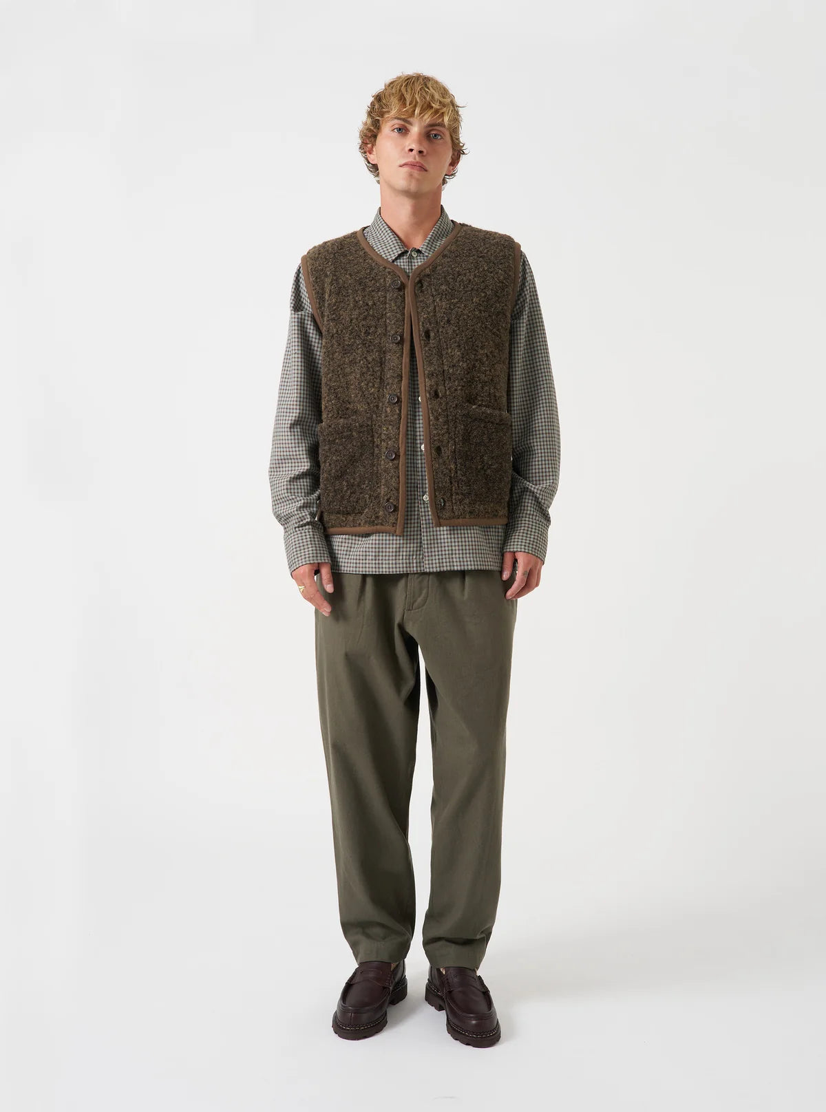 UNIVERSAL WORKS Gilet Lancaster in pile bouclé marrone