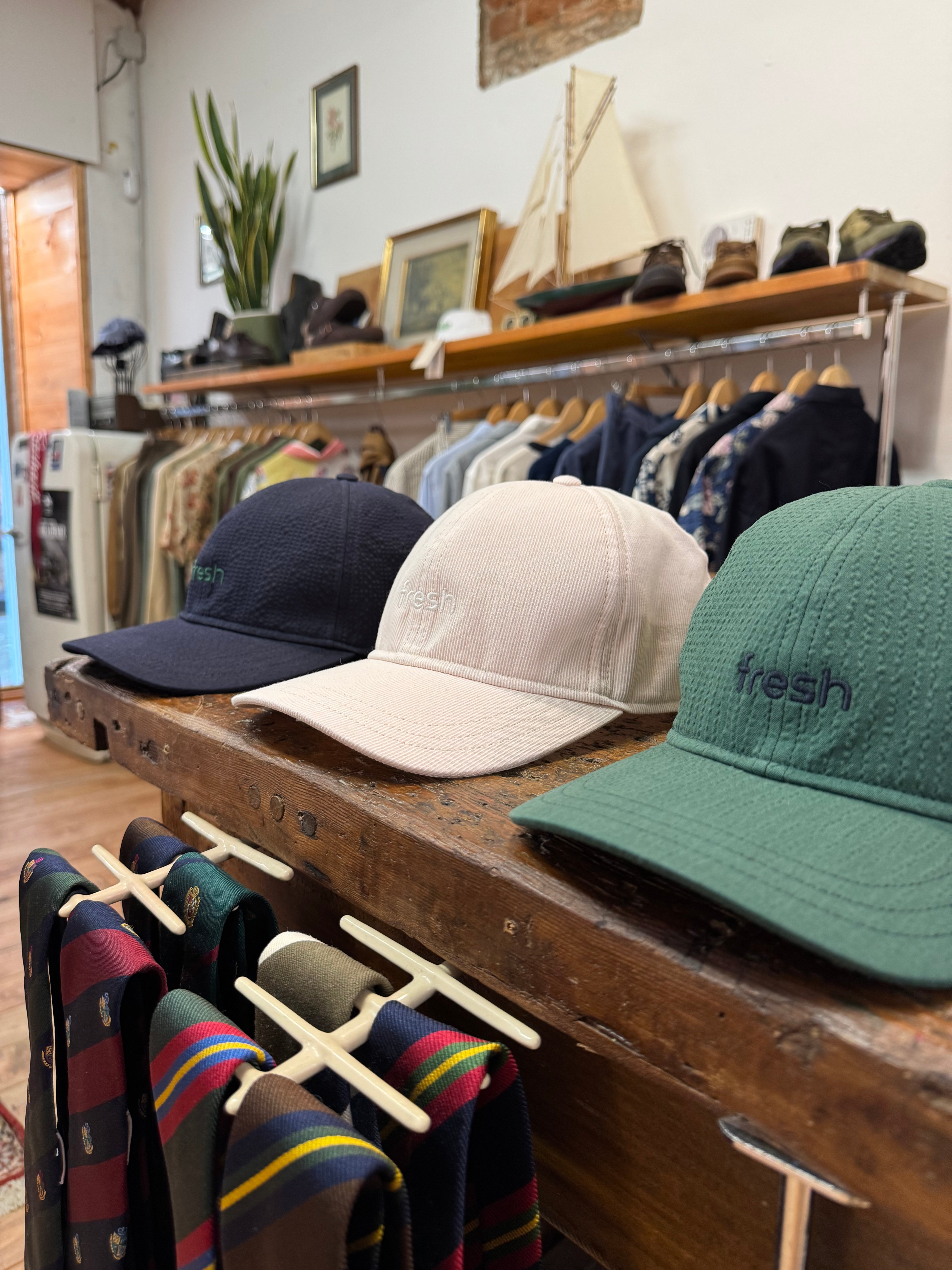 FRESH Cotton Cap in White Pink