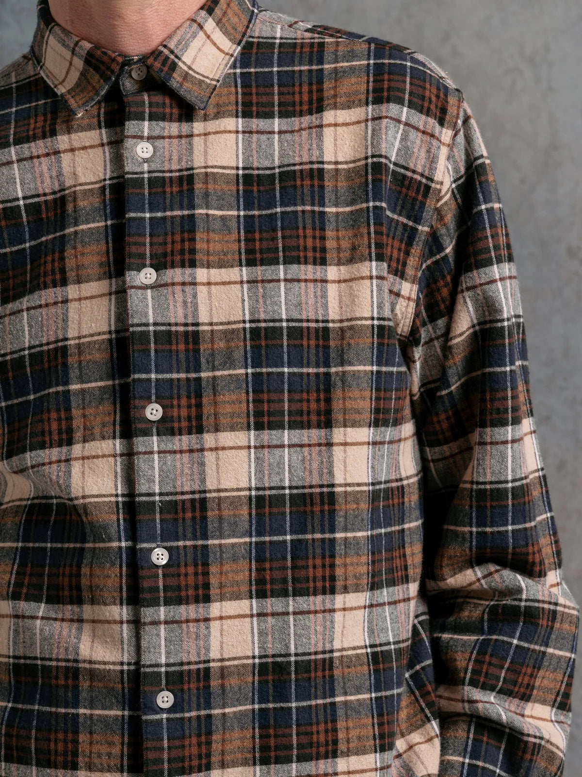 Chemise KESTIN Dirleton en flanelle de coton épaisse à carreaux marine