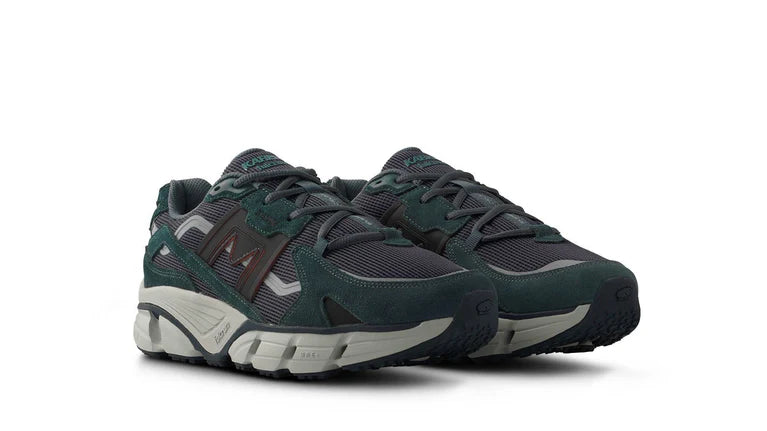 KARHU Super Fulcrum India Ink Black