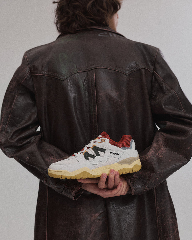 KARHU Fusion XT Blanc De Blanc Pineneedle