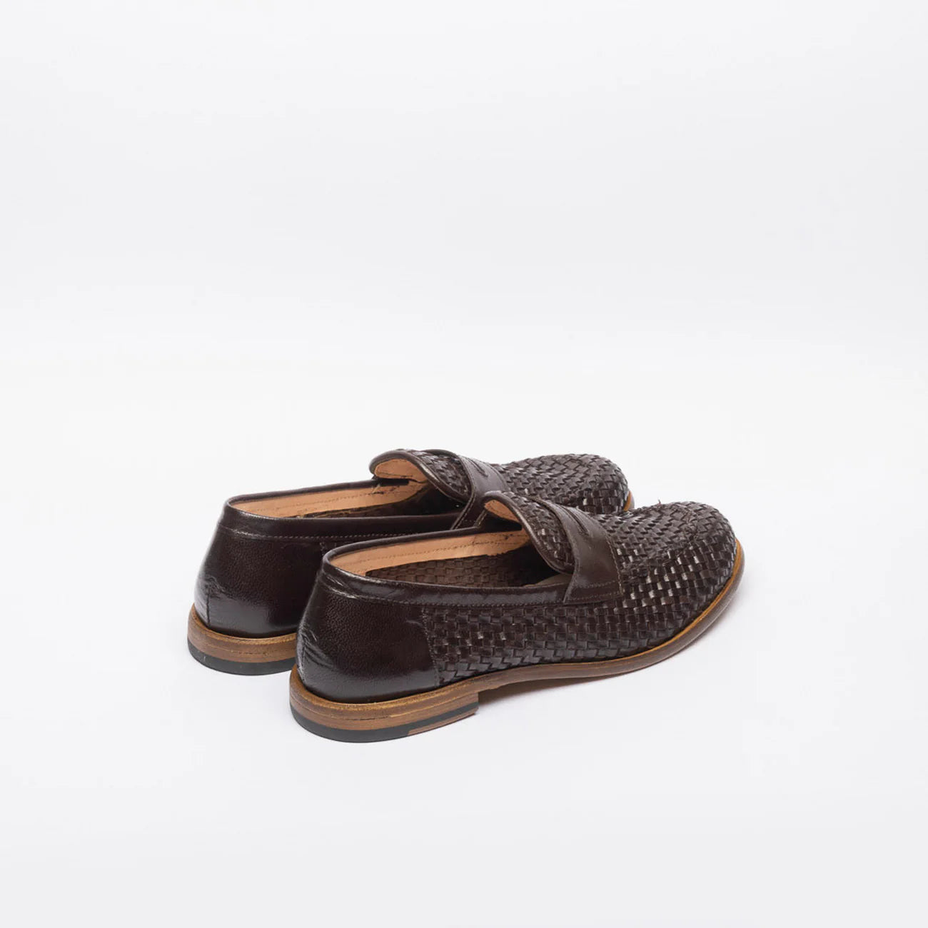 ASTORFLEX Auraflex Woven Loafer in Ebony Brown