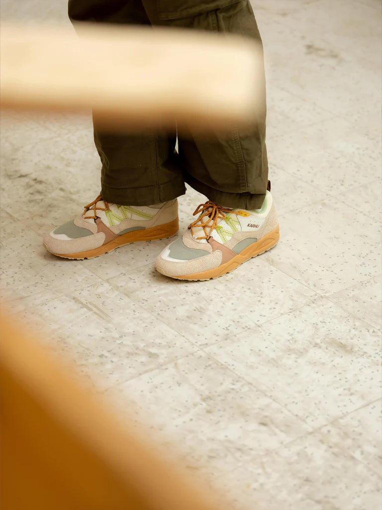 KARHU Fusion 2.0 x MÖLKKY Turtledove Shadow Lime
