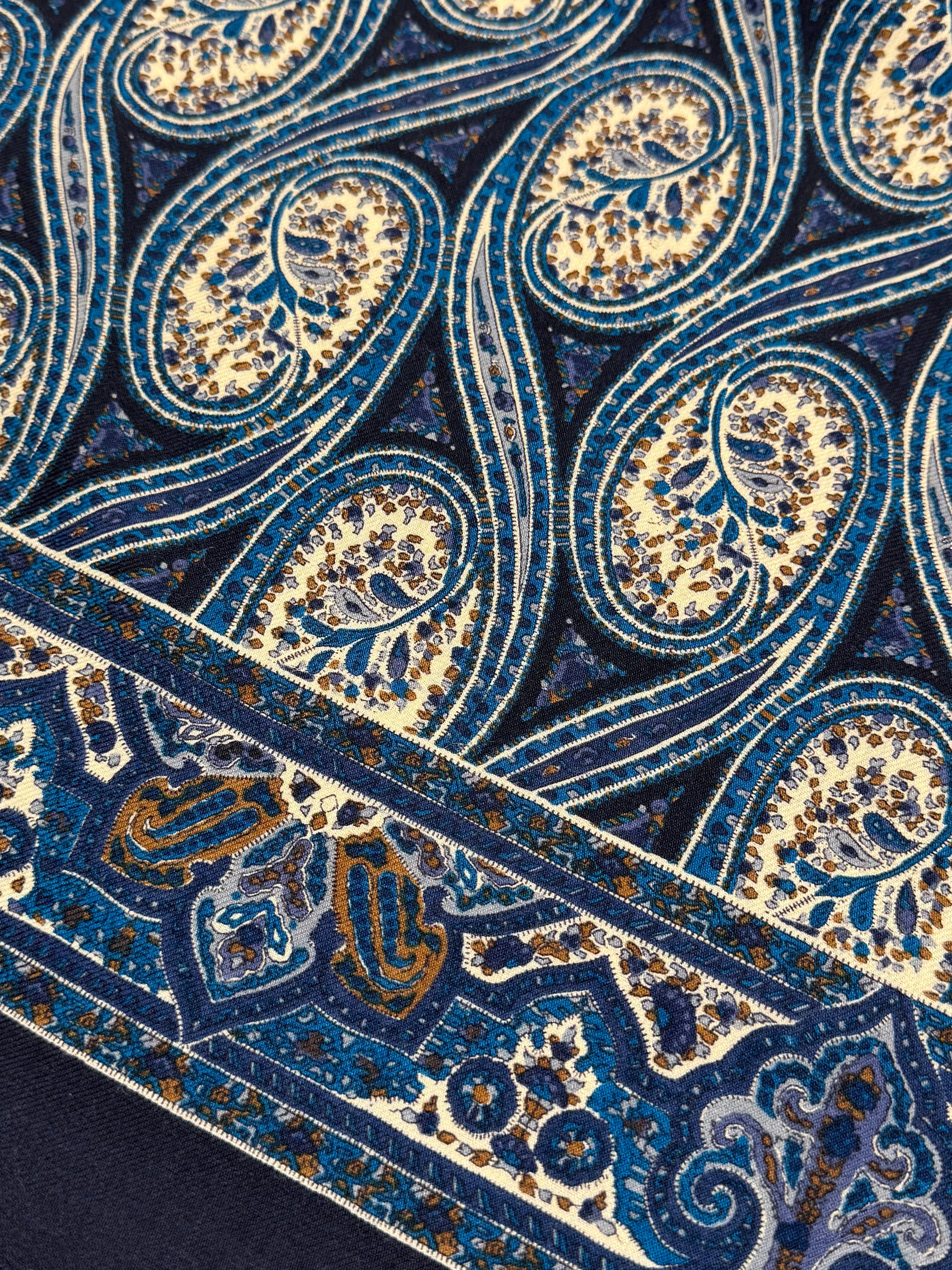 FRESH Fine Wool Scarf in Blue Paisley