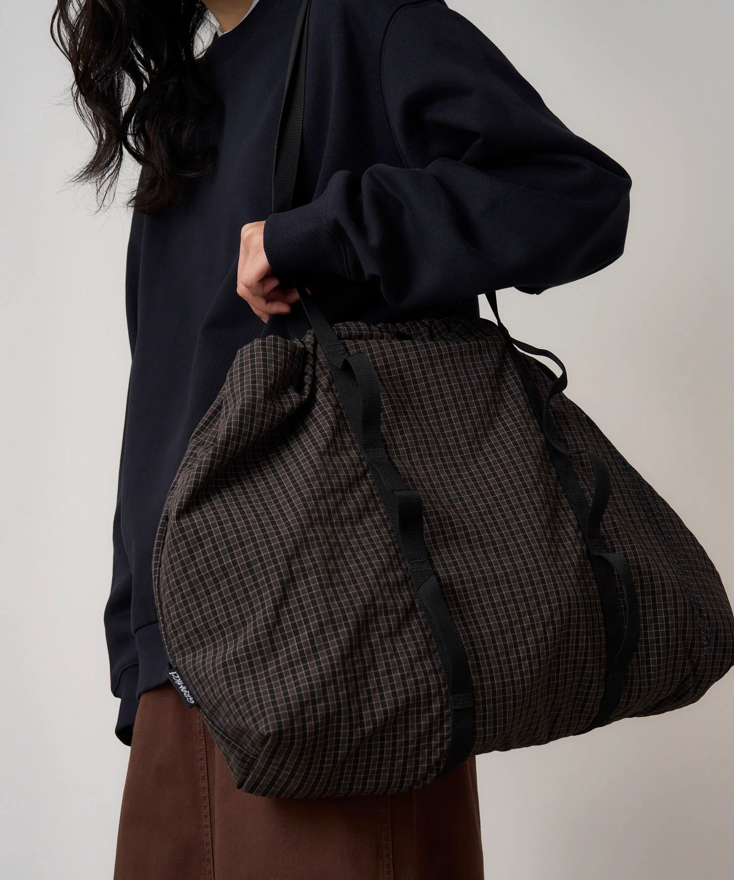 GRAMICCI Plaid Climbing Tote Deep Brown