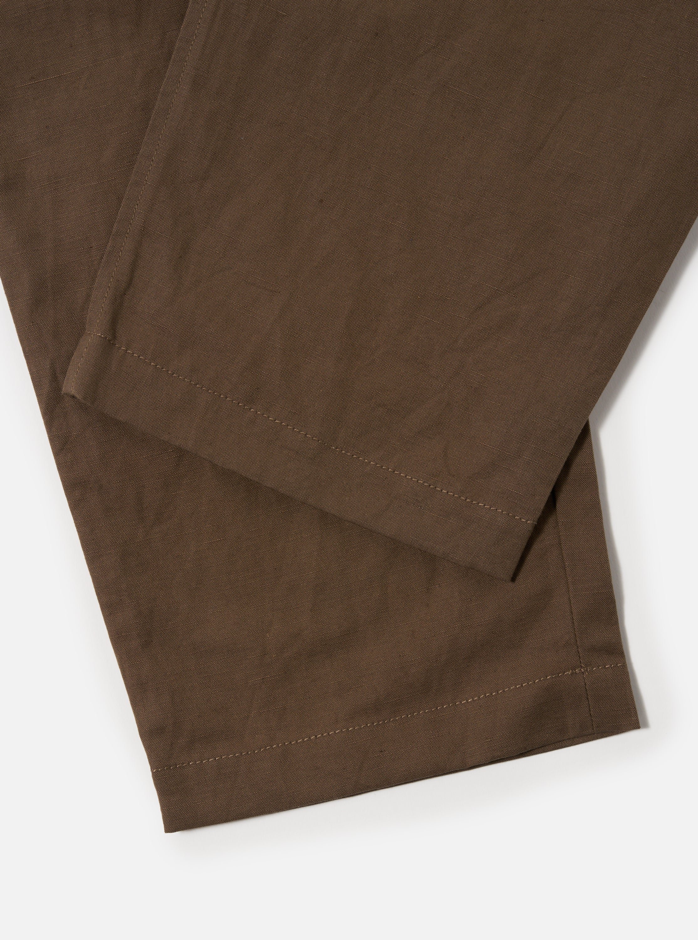 UNIVERSAL WORKS Oxford Pant in Khaki Linen Slub Weave