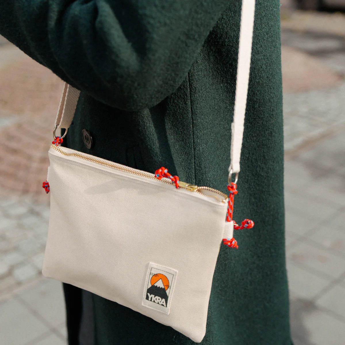 YKRA Side Pouch White