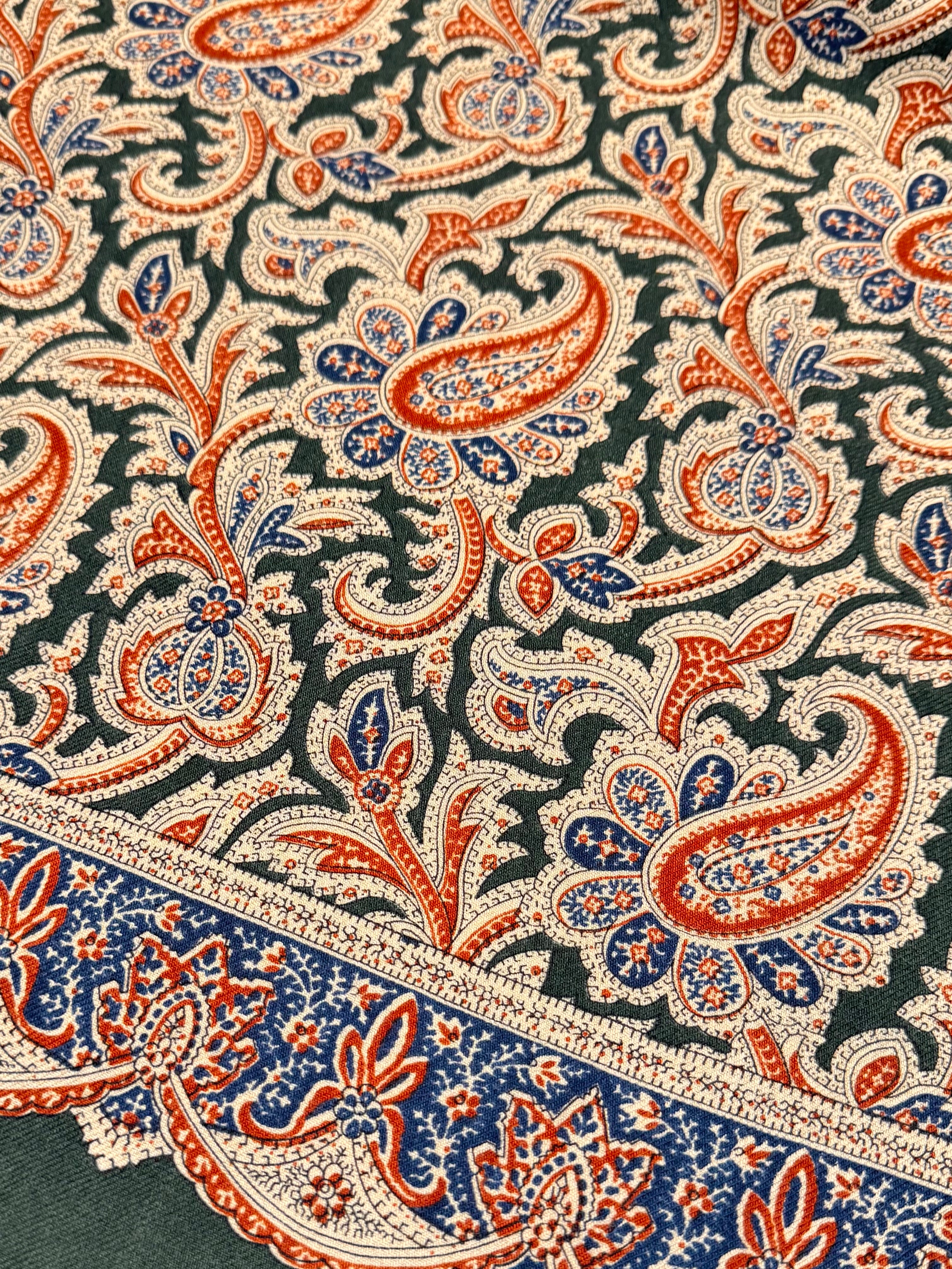 FRESH Fine Wool Scarf in Green Paisley