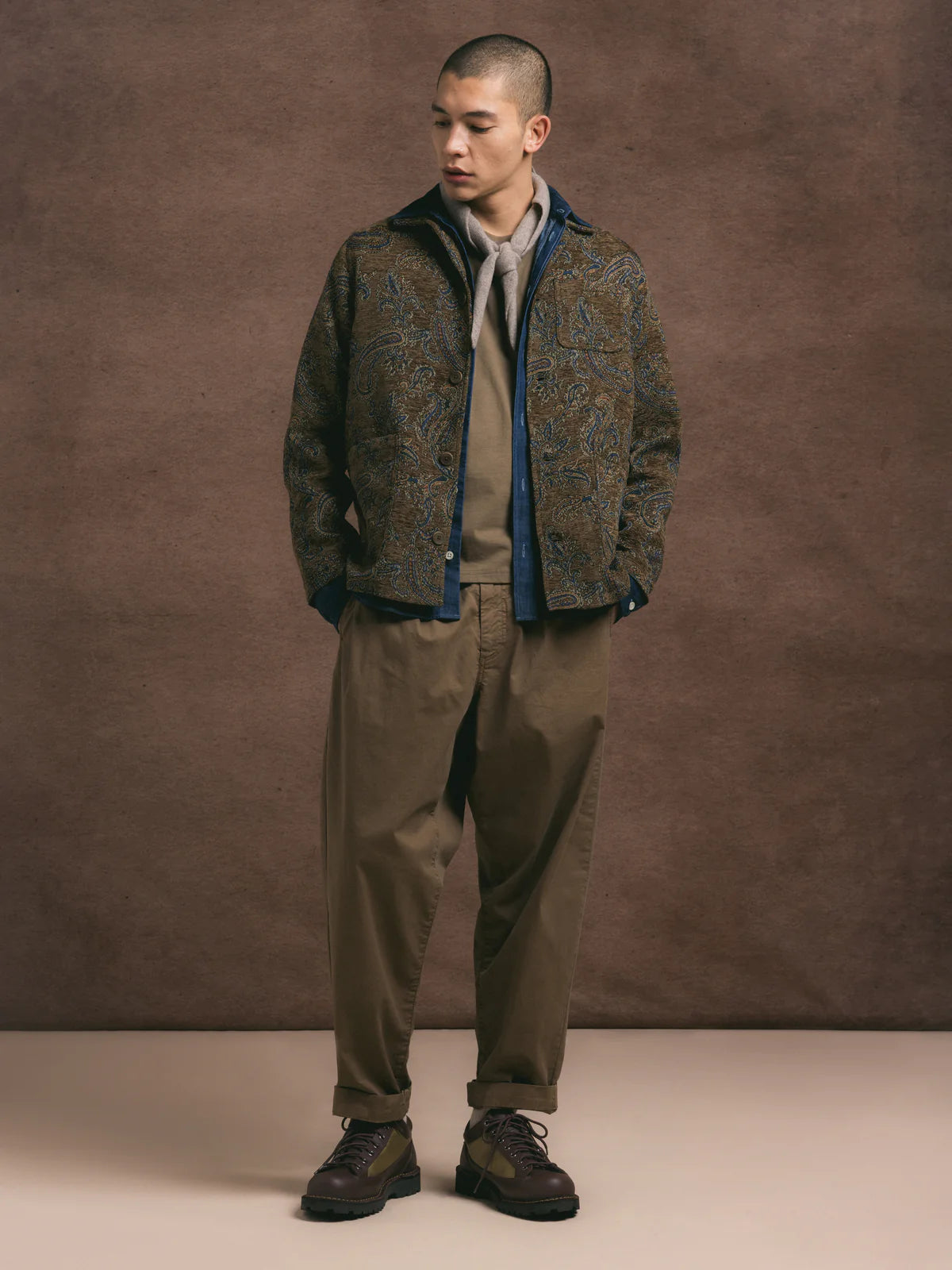 KESTIN Ormiston Jacket in Olive Paisley Jacquard