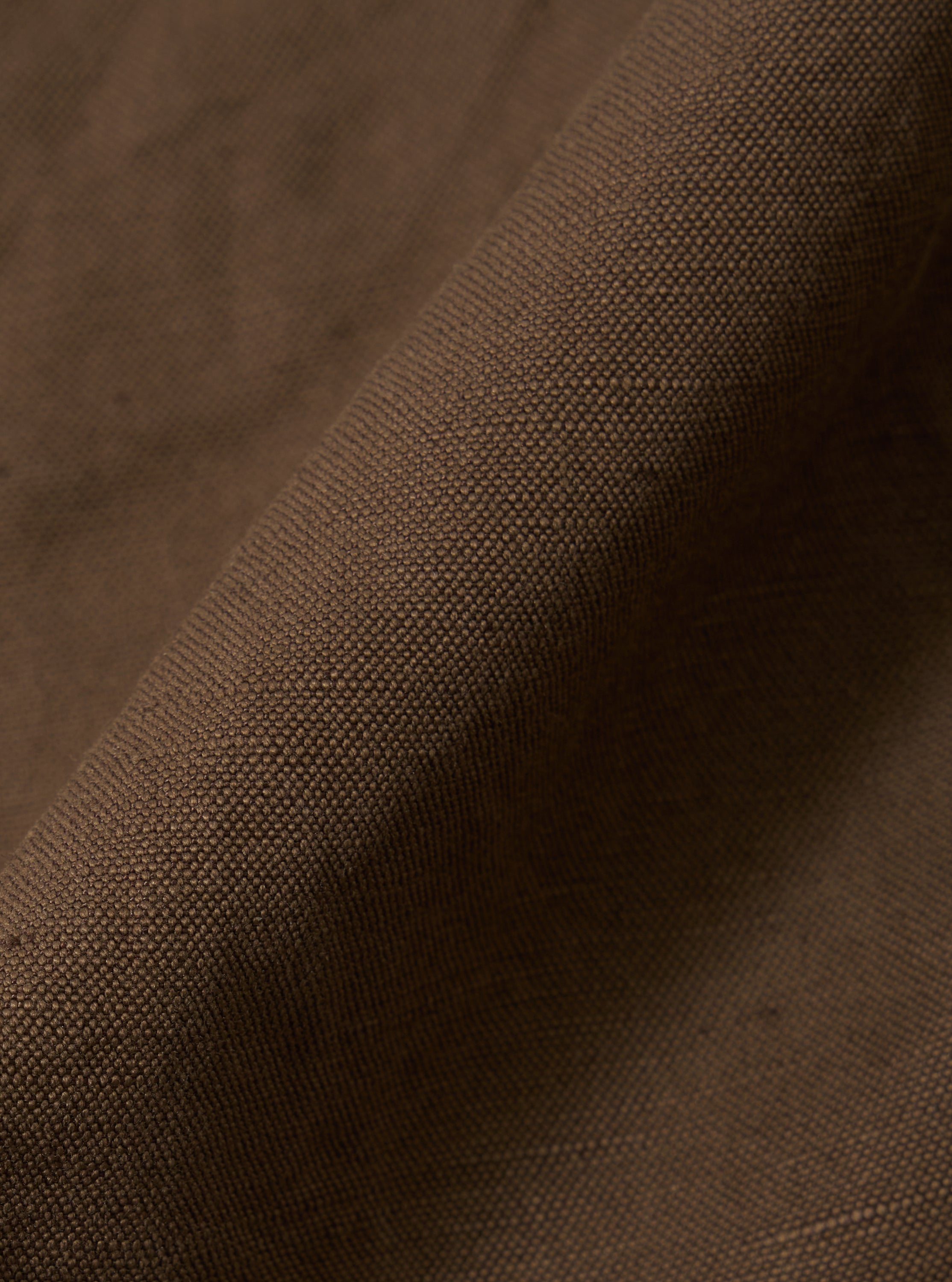 UNIVERSAL WORKS Simple Short in Khaki Linen Slub Weave