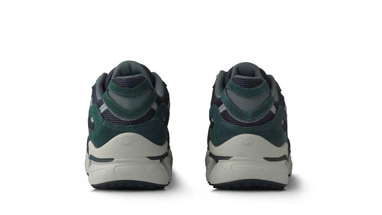 KARHU Super Fulcrum India Ink Black