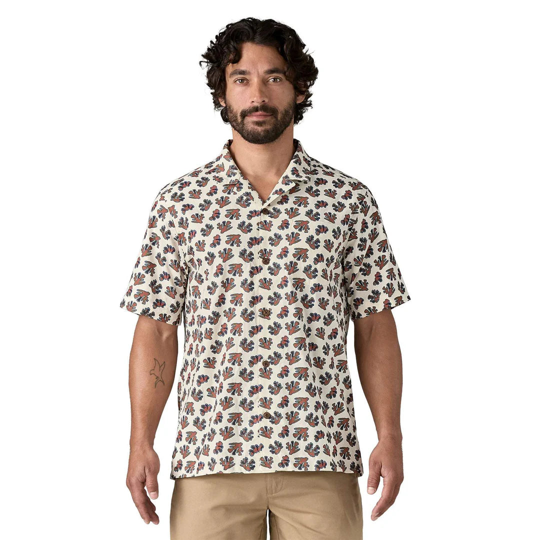 PATAGONIA Men's Tidal Threads Camp Shirt Oh Coral: Wool White