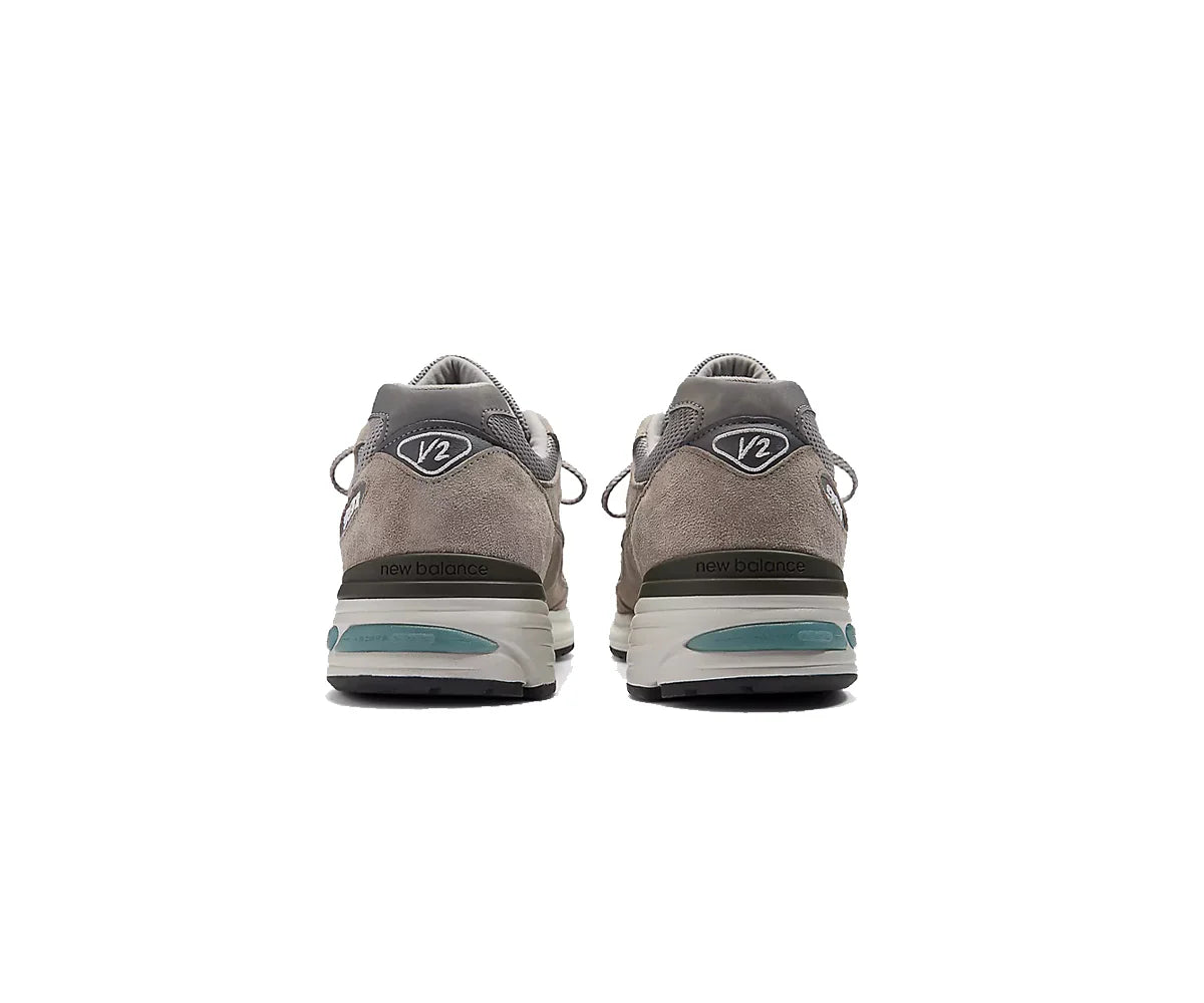 Scarpe NEW BALANCE Made in UK 991v2 in tortora con lega e argento 