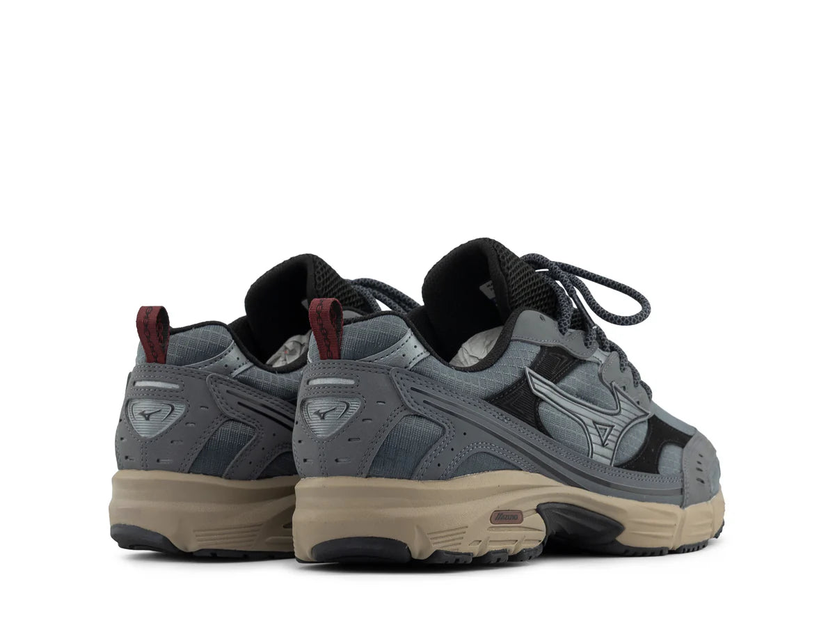 MIZUNO MXR Iron Gate Silver Syrah White