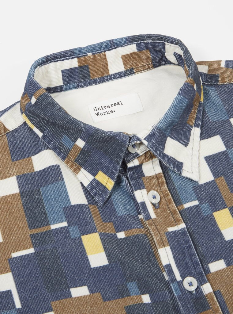 Camicia standard UNIVERSAL WORKS in cordoncino stampato quadrato blu scuro